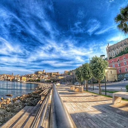 Brezza Di Mare Gaeta B&B ภายนอก รูปภาพ
