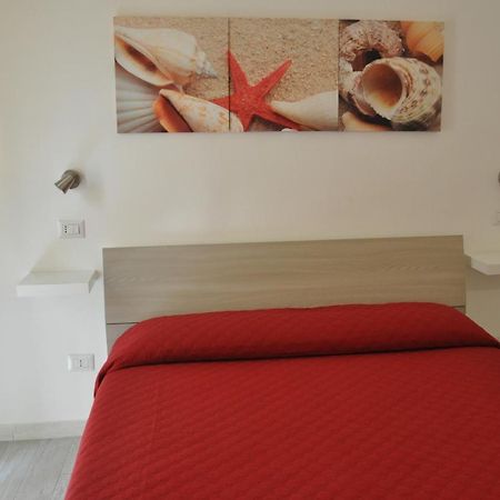 Brezza Di Mare Gaeta B&B ภายนอก รูปภาพ