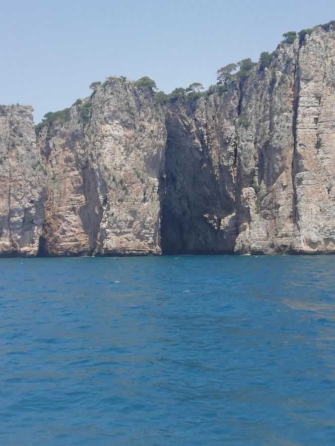 Brezza Di Mare Gaeta B&B ภายนอก รูปภาพ