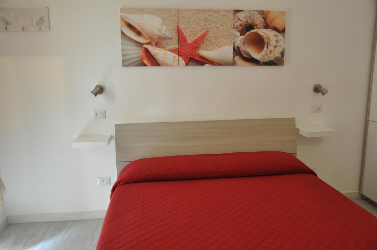 Brezza Di Mare Gaeta B&B ภายนอก รูปภาพ
