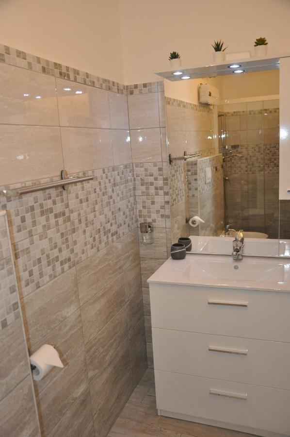 Brezza Di Mare Gaeta B&B ภายนอก รูปภาพ