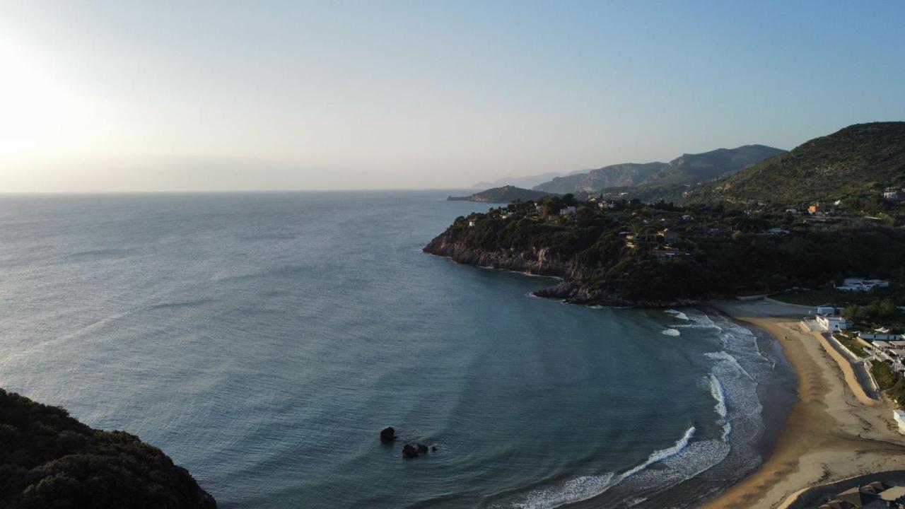 Brezza Di Mare Gaeta B&B ภายนอก รูปภาพ