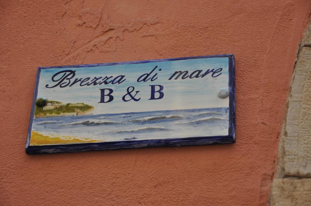 Brezza Di Mare Gaeta B&B ภายนอก รูปภาพ