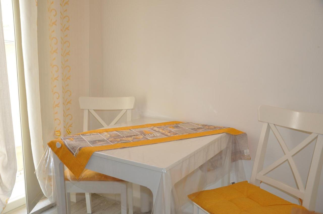 Brezza Di Mare Gaeta B&B ภายนอก รูปภาพ