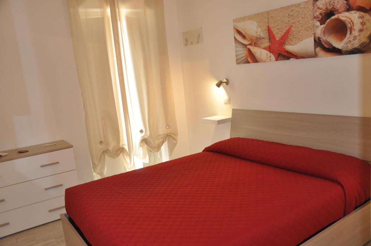 Brezza Di Mare Gaeta B&B ภายนอก รูปภาพ