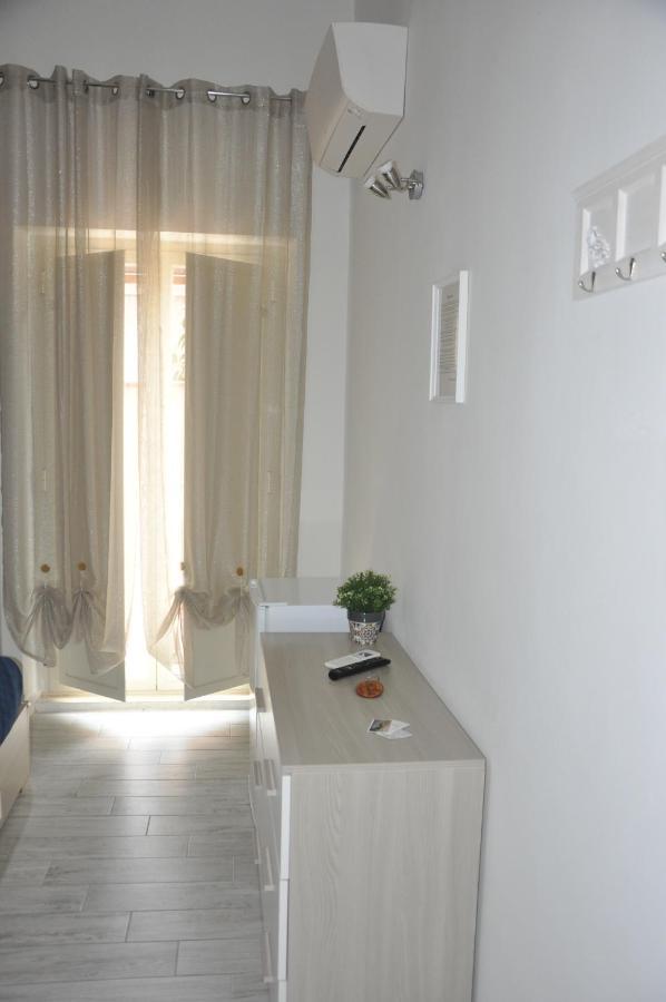 Brezza Di Mare Gaeta B&B ภายนอก รูปภาพ